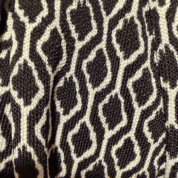 Talbots Black and White V-Neck Patterned Midi Dress - Picture 3 of 4